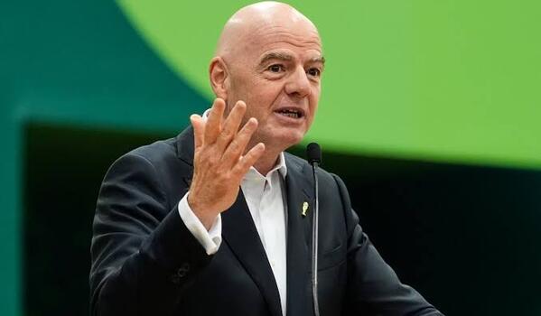Ινφαντίνο κατά πάντων μετά το Μουντιάλ: «Σπέρνετε μίσος...» image