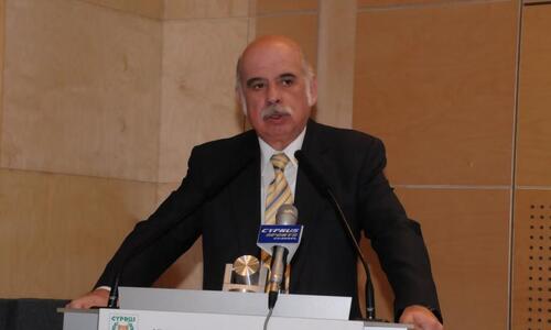 ΑΠΟΕΛ: Προσφορά-ρεκόρ από την οικογένεια του Ιωαννίδη thumb