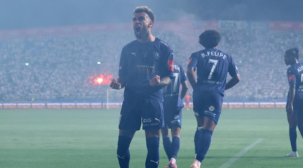 Απόλλων-Πάφος 0-2: Ραψωδία του Ζαζά και το κύπελλο στην Πάφο! thumb