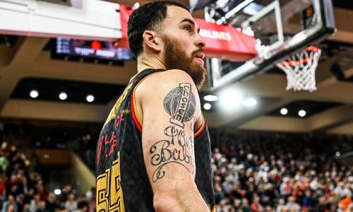 Άναψαν τα «αίματα» στο ταιμ-άουτ και έντονη λογομαχία! (ΒΙΝΤΕΟ) thumb