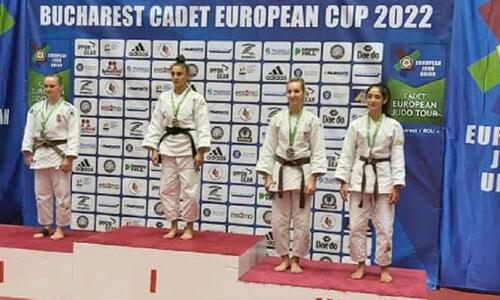 «Χάκινη» η 15χρονη Μαρίνα Αζίνου στο Πανευρωπαϊκό στο Βουκουρέστι! thumb