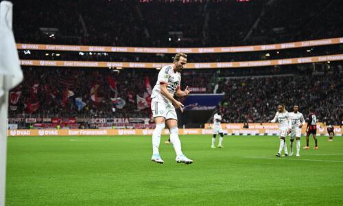 Bundesliga: Η «απόλυτη» Μπάγερν «άλωσε» και την Φρανκφούρτη! thumb