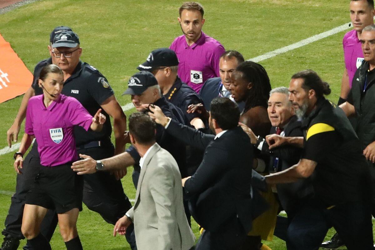 Θέμα στην Equipe η Φραπάρ / «Της επιτέθηκε ο πρόεδρος του Άρη» thumb