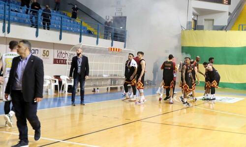 Περνά στην αντεπίθεση ο Κεραυνός: «Στα πόσα βήματα εν παράβαση;;;» thumb