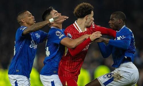 Premier League: Όλα τα φώτα στο «Άνφιλντ» thumb