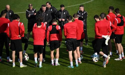 Μέσα οι δύο ΑΠΟΕΛίστες για τον τελικό κόντρα στην Ελλάδα! thumb