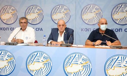 Η πρόταση Κούμα για τις συνομιλίες διαιτητή-VAR thumb