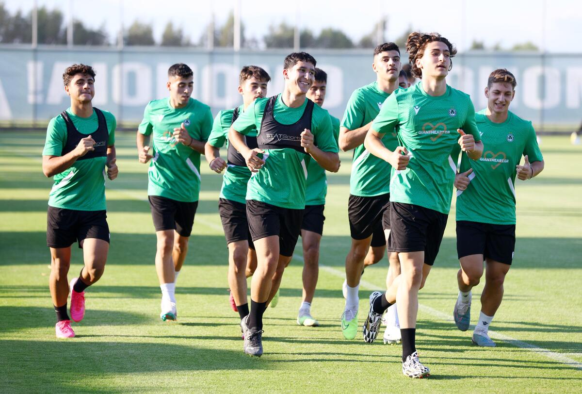 Στο γρασίδι για την πρώτη της σεζόν (φωτογραφίες) thumb