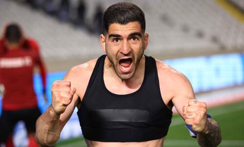 Όλη η Ομόνοια... στο πρόσωπο του Κούσουλου! thumb