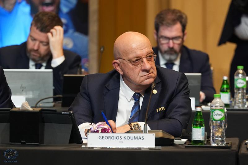 Στη συνεδρία της FIFA ο Κούμας thumb