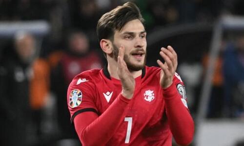 Όλα δικά του: Πρόκριση, βραβείο MVP και φανέλα CR7 ο Κβαρατσχέλια! (pic) thumb
