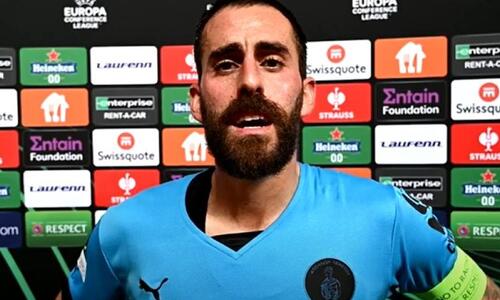 «Να φτιάξουμε την εικόνα μας, γιατί αυτός δεν είναι Απόλλωνας...» thumb