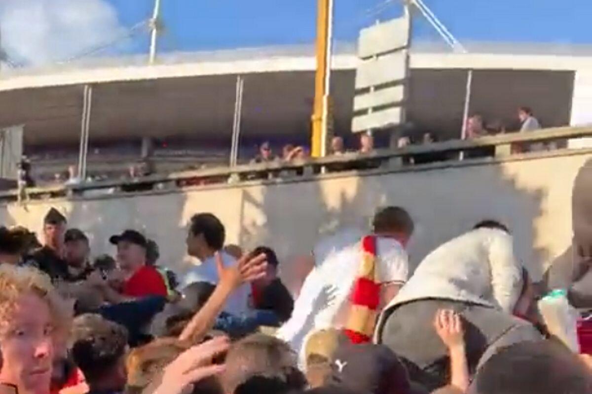 Αποκάλυψη: Η UEFA είχε έτοιμη την ανακοίνωση κατά των φιλάθλων μέρες πριν από τον τελικό thumb
