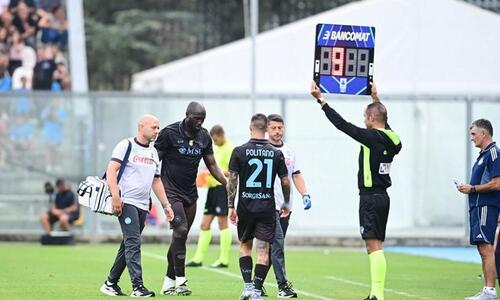 Πλήγμα στη Νάπολι: Καθυστερεί ακόμη περισσότερο η επιστροφή του Λουκάκου thumb