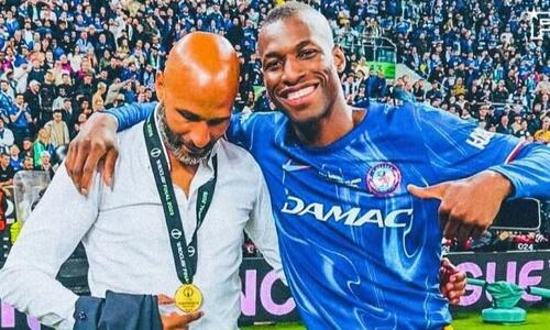 «Σελίδα που γυρίζει» - Στα πρόθυρα αποχώρησης από την Τσέλσι thumb