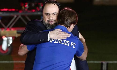 Τεράστιο deal Μαρινάκη σε Premier League - Πουλάει 11αδάτο του Ολυμπιακού thumb