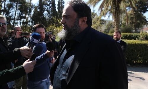 Έφυγε εκνευρισμένος ο Μαρινάκης: «Δεν ξέρετε τι είναι η ΕΠΟ; Ό,τι χειρότερο» thumb