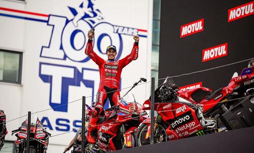 Moto GP: Ο Μάρκεθ παγκόσμιος πρωταθλητής για 7η φορά (pics) thumb