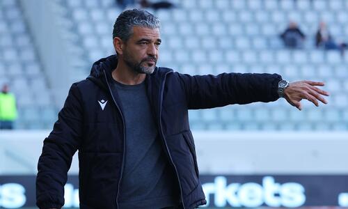 «Δεν μπορώ να το εξηγήσω... Είναι μια δύσκολη στιγμή» thumb