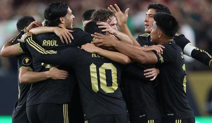 Gold Cup: Στα ημιτελικά το Μεξικό, κοντράρεται με την Ονδούρα thumb