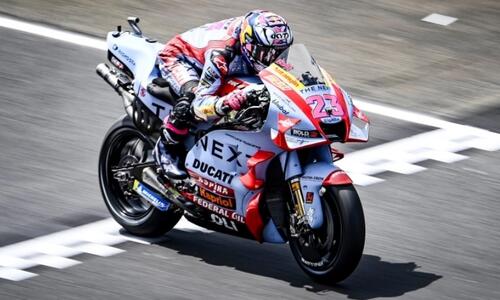 MotoGP: «Θηρίο» επί τρία  thumb