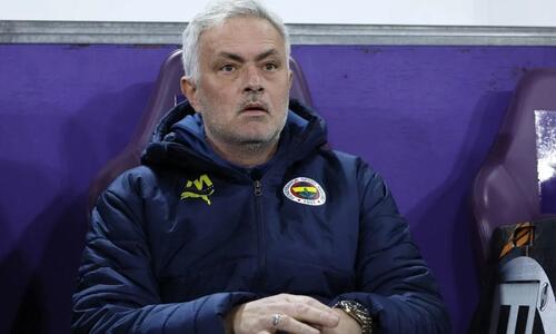 Μουρίνιο: «Γιατί να μην προπονήσω ομάδα της Σκωτίας;» thumb