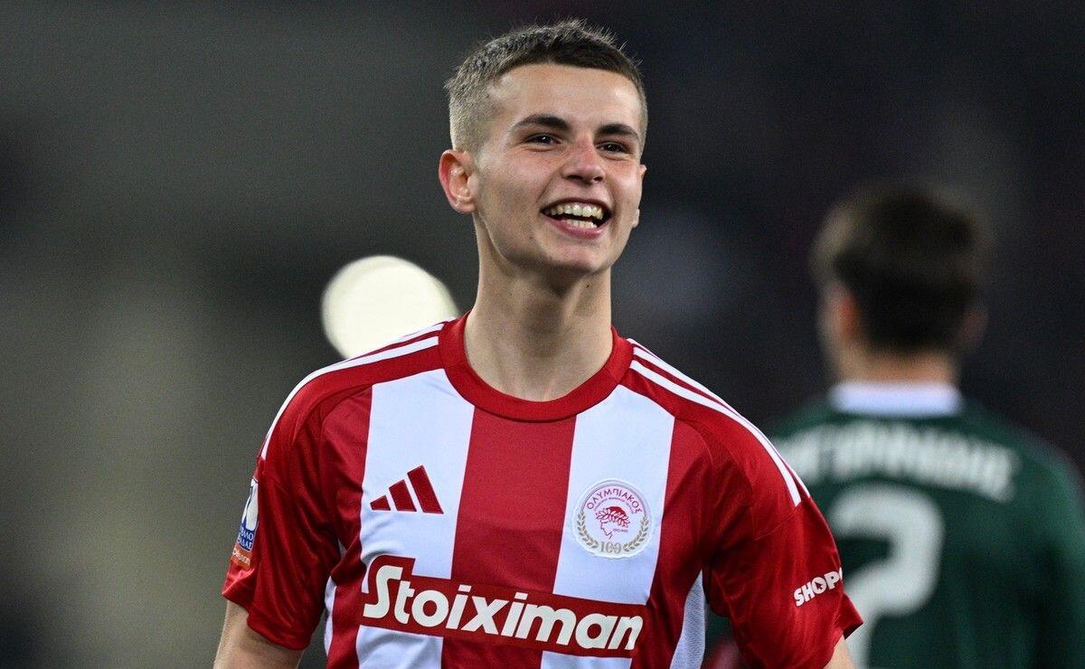 Λάμψη αστέρων στο “Καραϊσκάκης” για το wonderkid του Ολυμπιακού thumb