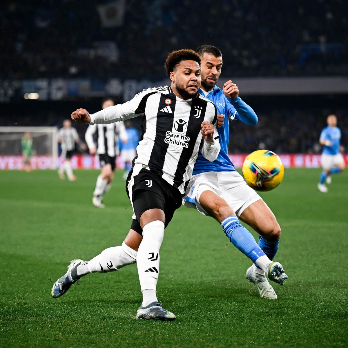Serie A: Η Νάπολι «έσπασε» το αήττητο της Γιουβέντους thumb