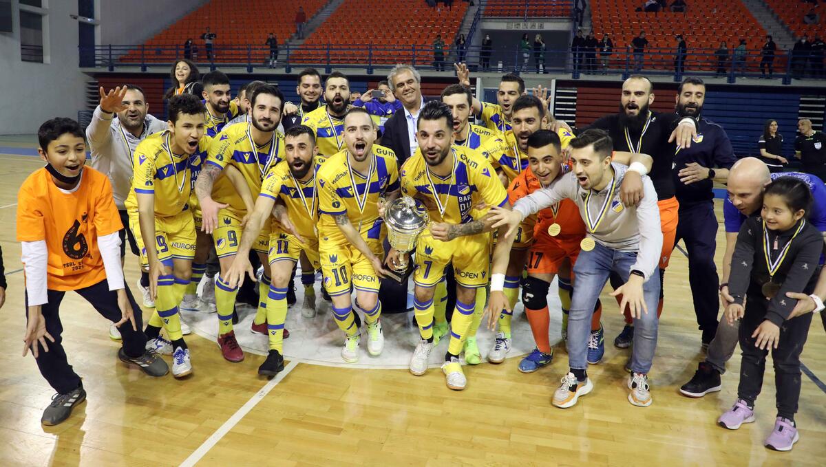 Η ώρα της απονομής (video) thumb