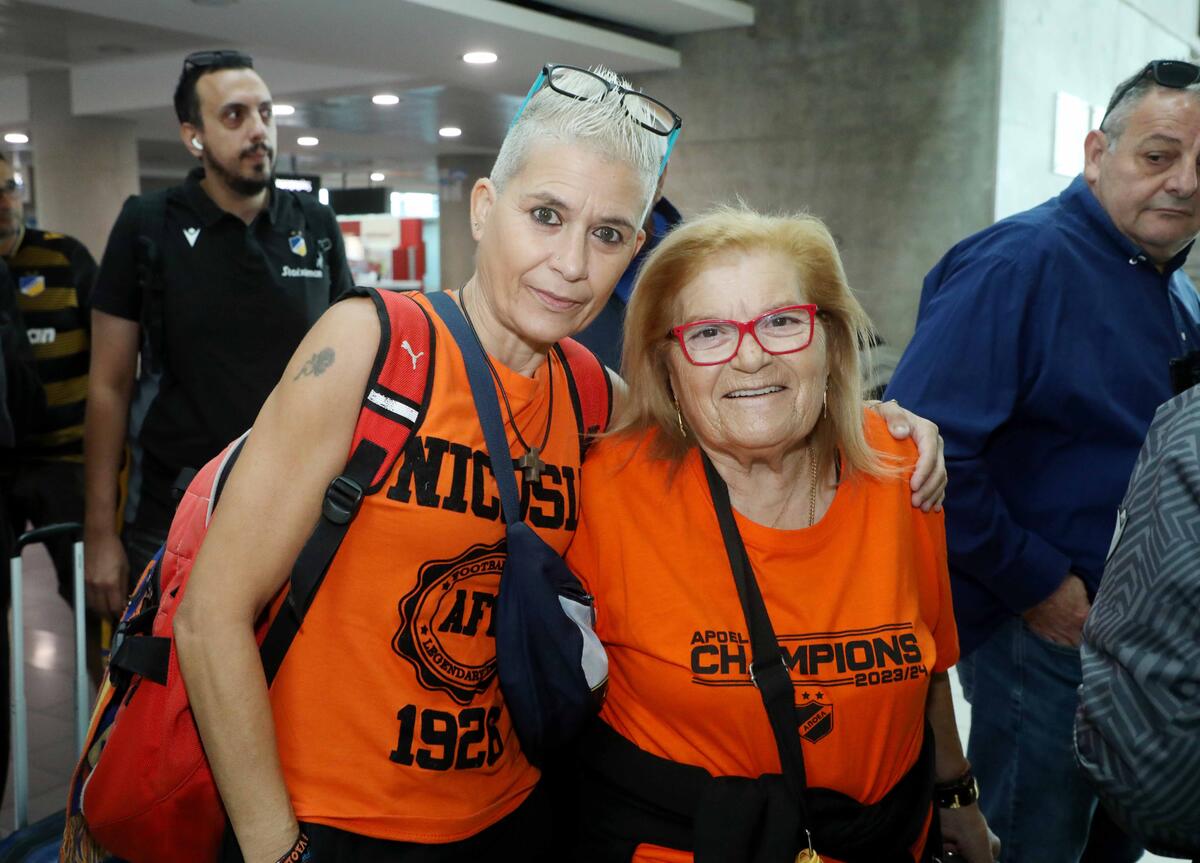 Φωτορεπορτάζ: Ο ΑΠΟΕΛ στον δρόμο για Ιρλανδία thumb