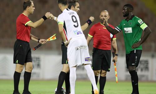 Ο ένας για να ξεφύγει και ο άλλος για να τον προσπεράσει thumb