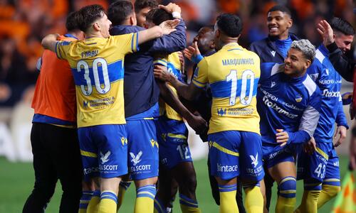 ΑΠΟΕΛ – Ομόνοια 2-1: Το έβαψε γαλαζοκίτρινο πήγε στο -9 και αναπτέρωσε τις ελπίδες του thumb