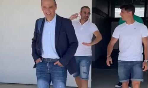 Ήρθε Κύπρο ο νέος κόουτς, κατ' ευθείαν στην «Αρένα»! (vid) thumb