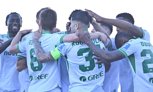 ΑΠΟΕΛ - Ομόνοια 0-3: Τριάρα από την πρωταθλήτρια και έτοιμη για το απόλυτο ρεκόρ thumb