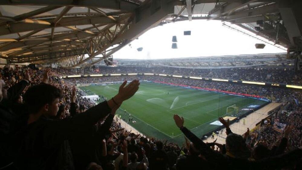 Υπογραφές UEFA - Δήμου Ν. Φιλαδέλφειας για τον τελικό του Conference League thumb
