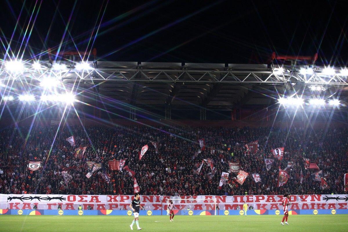 Πρόστιμα σε Ολυμπιακό και ΠΑΟΚ από την UEFA thumb