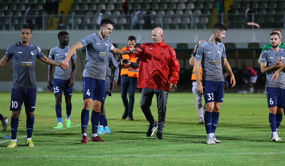 Κάνει το κλισέ περί χρόνου προσαρμογής να μοιάζει με φτηνό άλλοθι thumb