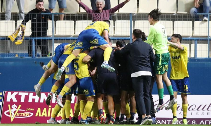 Super League: Τέζαρε την ΑΕΚ και... ανεβαίνει ο τρομερός Παναιτωλικός thumb