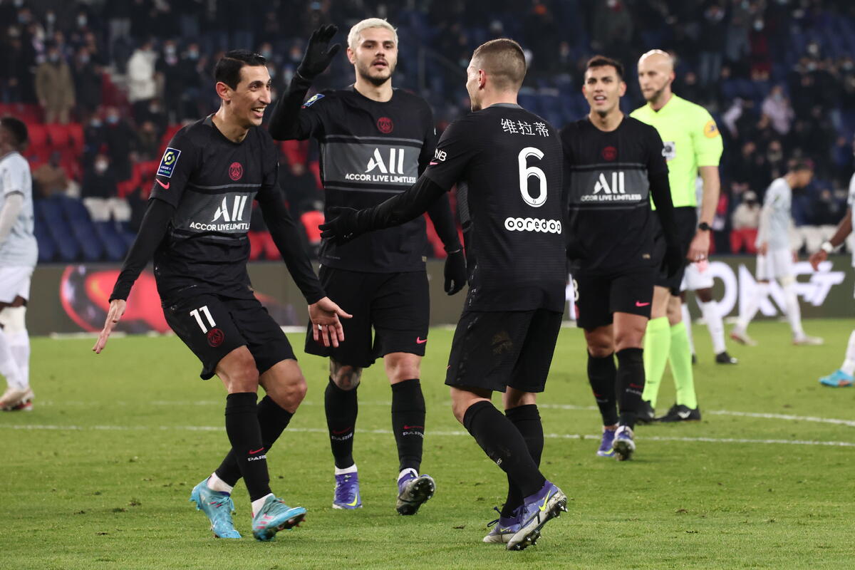 Ligue 1: «Περίπατο» με Ρεμς η Παρί thumb