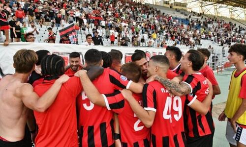 Χαμός: Στα κάγκελα οι παίκτες, προπόνηση με τους… μισούς! thumb
