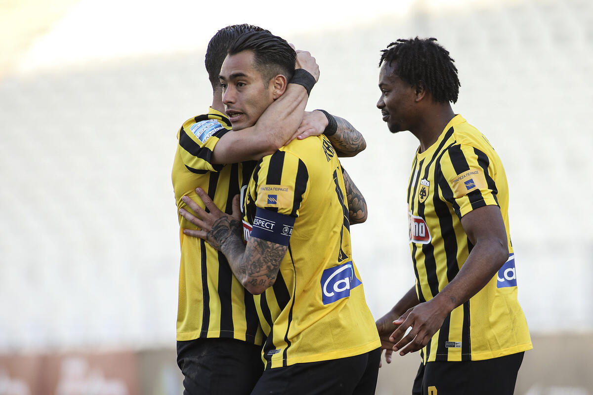 Super League: Αραούχο «λυτρωτής» στον 100ο του αγώνα με την ΑΕΚ thumb