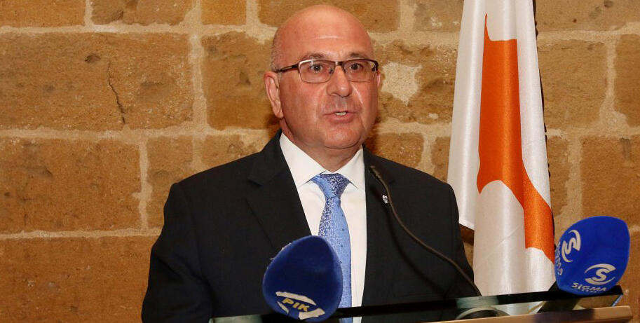 «Θα ήταν καλό ν' αποχωρήσουμε από την Ανόρθωση τον Μάιο ή σε τρία χρόνια;» thumb