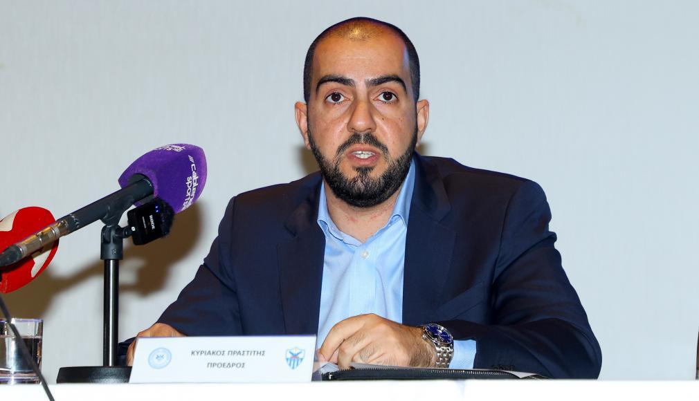 Με την πλάτη στον τοίχο, αναζητώντας... ρευστό!  thumb