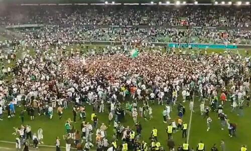 Απίστευτες εικόνες στην Ισπανία: Η Σανταντέρ επιστρέφει στη La Liga thumb