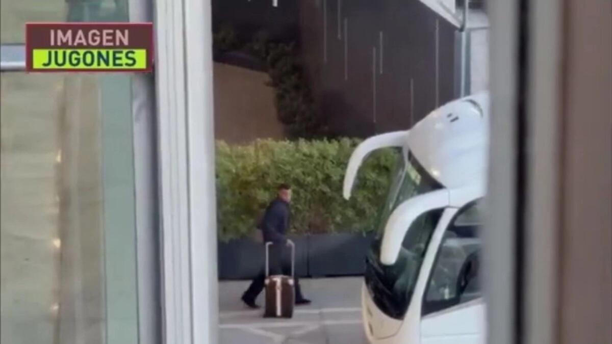 Γύρισε μετά από… σχεδόν 9 ώρες πτήσης η Ρεάλ! thumb