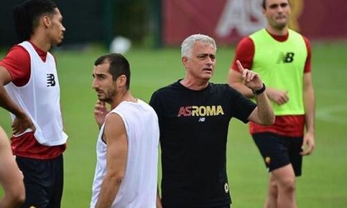 Οι παίκτες της Ρόμα άφησαν έκπληκτο τον Μουρίνιο! (vid) thumb