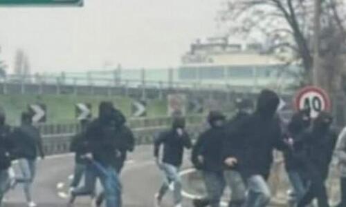 Απαγόρευση μετακινήσεων για τους οπαδούς της Ρόμα και της Φιορεντίνα thumb