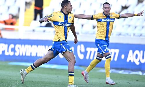 ΑΠΟΕΛ-ΑΕΚ 1-0: Νίκησε και (συνεχίζει να) ελπίζει! thumb