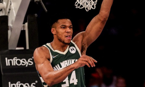Νίκη, 1o triple double φέτος και +13.000π. ο Αντετοκούνμπο στη Νέα Υόρκη thumb