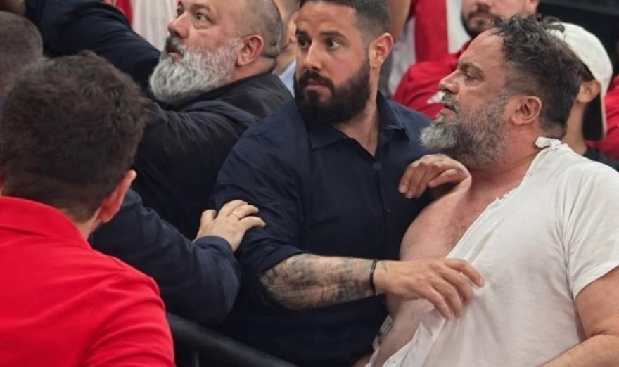 Βίντεο από το θερμό επεισόδιο Μαρινάκη - Δημητριάδη στην Telekom Center thumb
